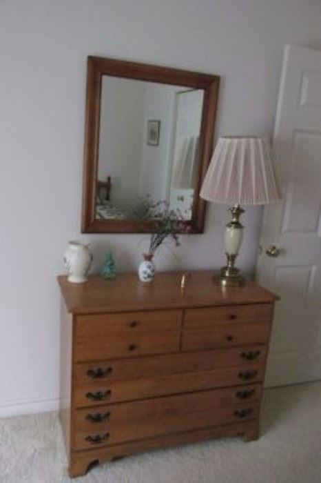 long dresser mirror lamp