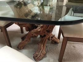 Wouldn't you love for this tree to be in your dining room?