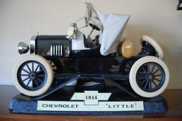 Model 1934 Chevrolet "little"