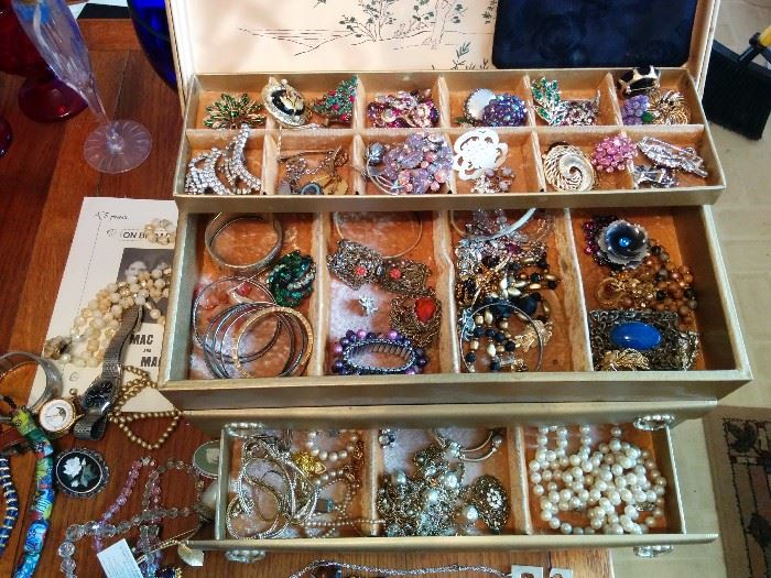 Lots of costume jewelry from the 30s and 40s
