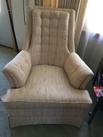 Mid-Century Living Room Chair (2)