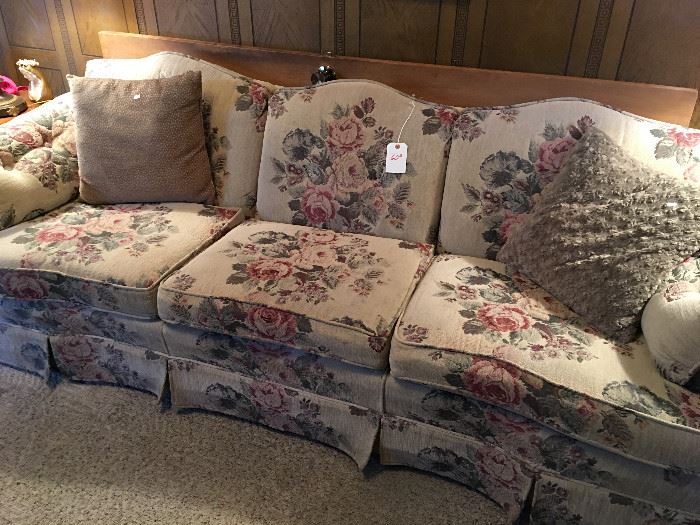 3-Cushion Couch