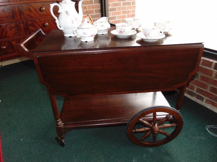 Henkel Harris Tea Cart