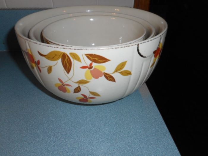 Jewel Tea utility bowl set