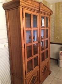 Vintage 60's china cabinet
