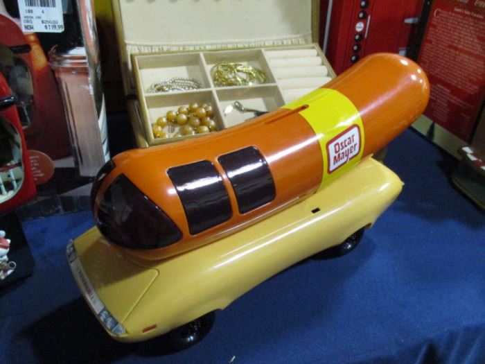 Oscar Mayer wiener mobile