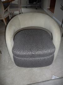 DESIGNER WEIMAN CHAIR