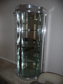 GLASS CABINET-MISSING ONE DOOR