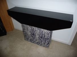 SOFA TABLE