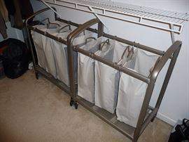 2 CLOTHES HAMPERS