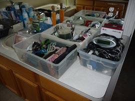 TOILTRY ITEMS, ELECTRONICS