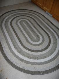 AREA RUG