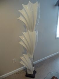 CONTEMPORARY FLOOR LAMP