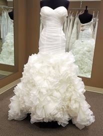 Sophia &Camilla Ruched Mermaid w/Ruffled Skirt, Ivory, Size 12