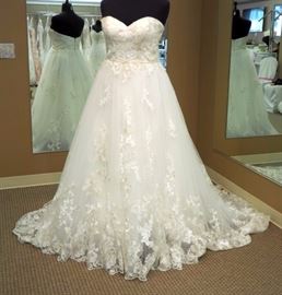 Maggie Sottero Strapless Ball Gown With Sweetheart Neckline, Color Ivory, Size 16