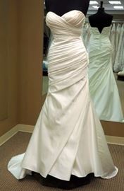 House of Wu Private Collection A-Line , Scoop Neck, Capped Sleeve Gown, With Pockets, Color Lt. Gold, Size 14