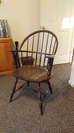 Windsor like chair