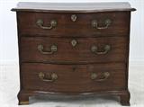 13. GEORGIAN MAHOGANY SERPENTINE COMMODE