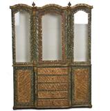 354. VENETIAN STYLE PAINTED AND PARCEL GILT DISPLAY CABINET