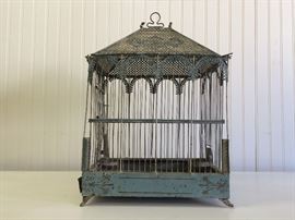 Charming Celadon & Cream Vintage Birdcage