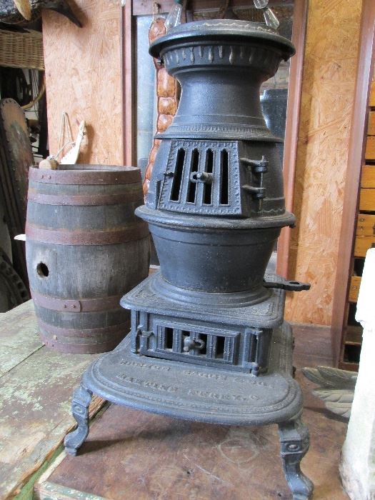 Victorian Parlor Pot Belly Stove