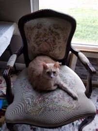 Side chair, Kitty not inlcuded