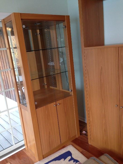 Danish Style Glass Doors Lighted Mirrored Glass Shelves Display/Storage Cabinet