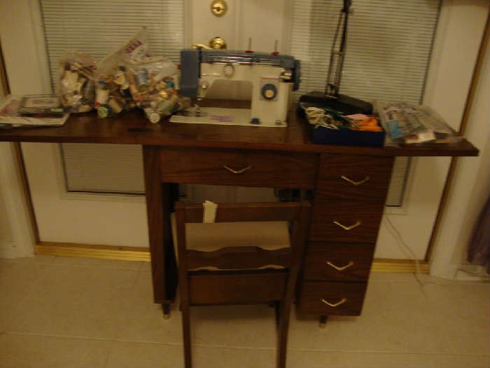 White Sewing Machine & Cabinet