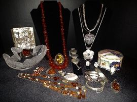 Amber and sterling jewelry, with Lalique bowl, Abalone box and Chinese porcelain box 