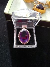 14k yellow gold amethyst and diamond ring