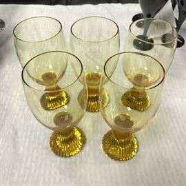 (5) Buttercup yellow Lenox Crystal (USA) water goblets in excellent condition. Measures 6.75" tall. 
