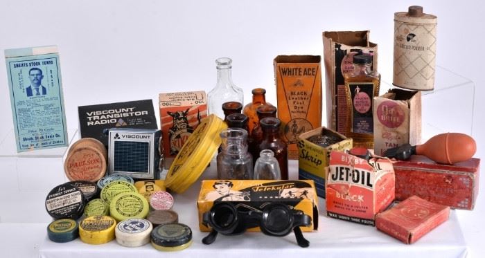 34: Vintage Advertising Tins, Boxes, Bottles & Radio