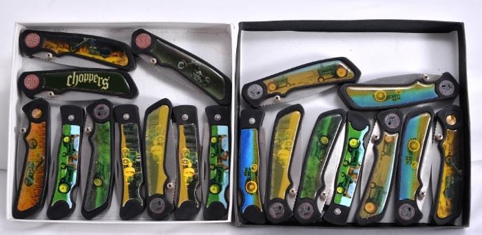 41: 20 Pocket Knifes Depicting Tractors & Motorcycles