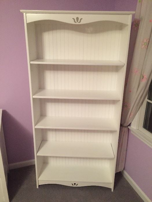 Book shelf - part of girl's bedrooms set - Vermont maker. 