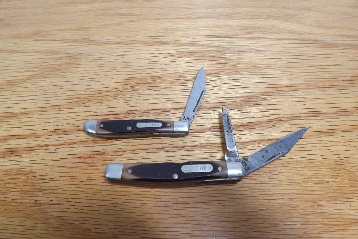 Vintage Schrade 120T and 330T Old Timer Pocket Knives
