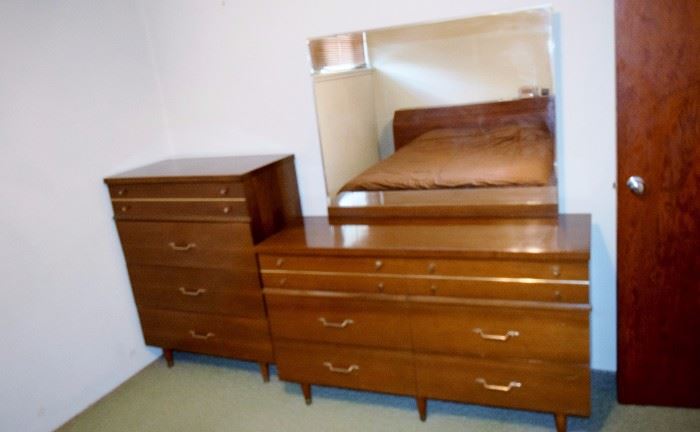 nice mcm bed room set