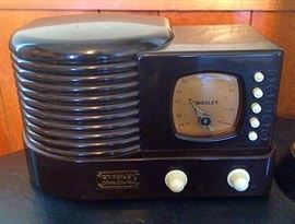 Vintage Style Crosley Stereo