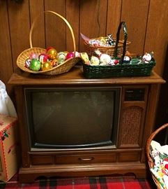 Vintage Television, Vintage Ornaments (Various Years)