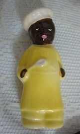 Black Memorabilia Pie Bird