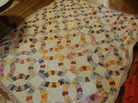 Double Wedding Ring Quilt top