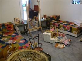 1970s Matching Twin Beds also come with a Square Unit to make into a Corner Sofa