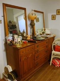 Triple Dresser with Mirorrs