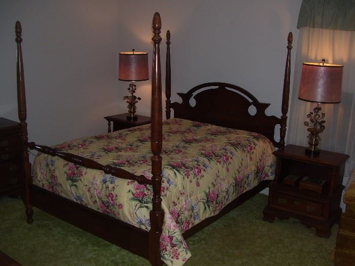 6 piece full bedroom set made in Indiana.