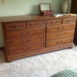 Long Dresser - $ 280.00