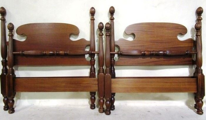 Pair mahogany twin beds with rails