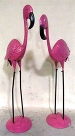 Metal garden flamingos