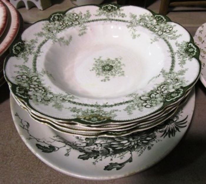Green pattern bowl