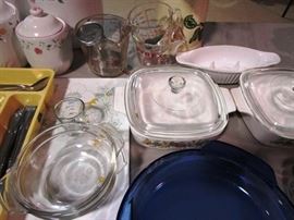 Kitchen bakeware