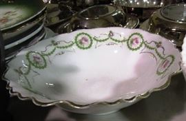 Serving bowl