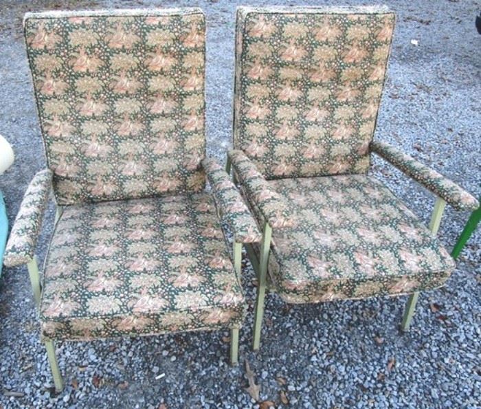 Pair patio chairs